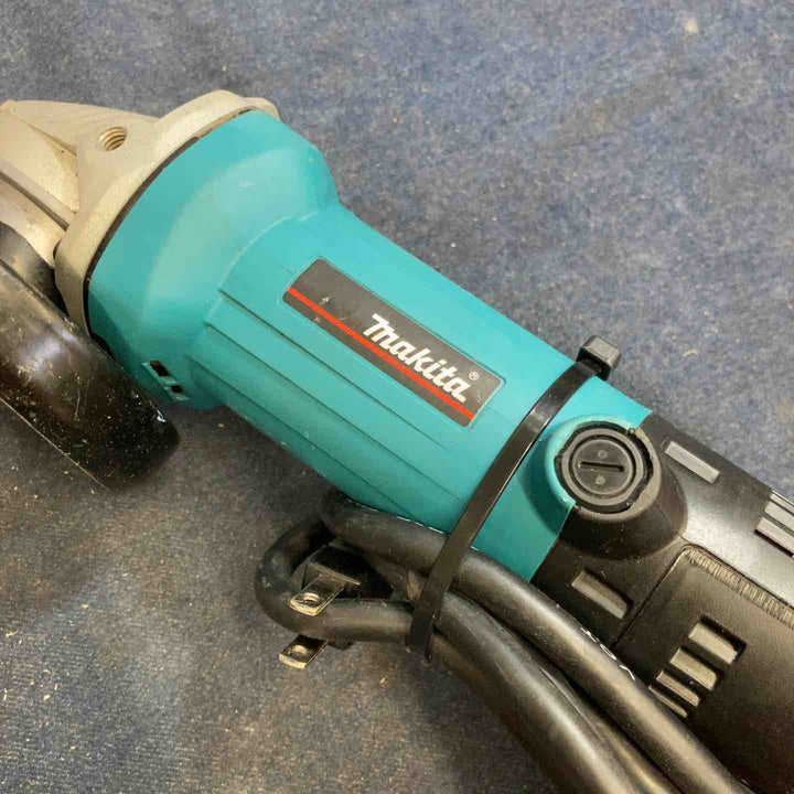マキタ:100ミリディスクグラインダ 9533BL【八潮店】