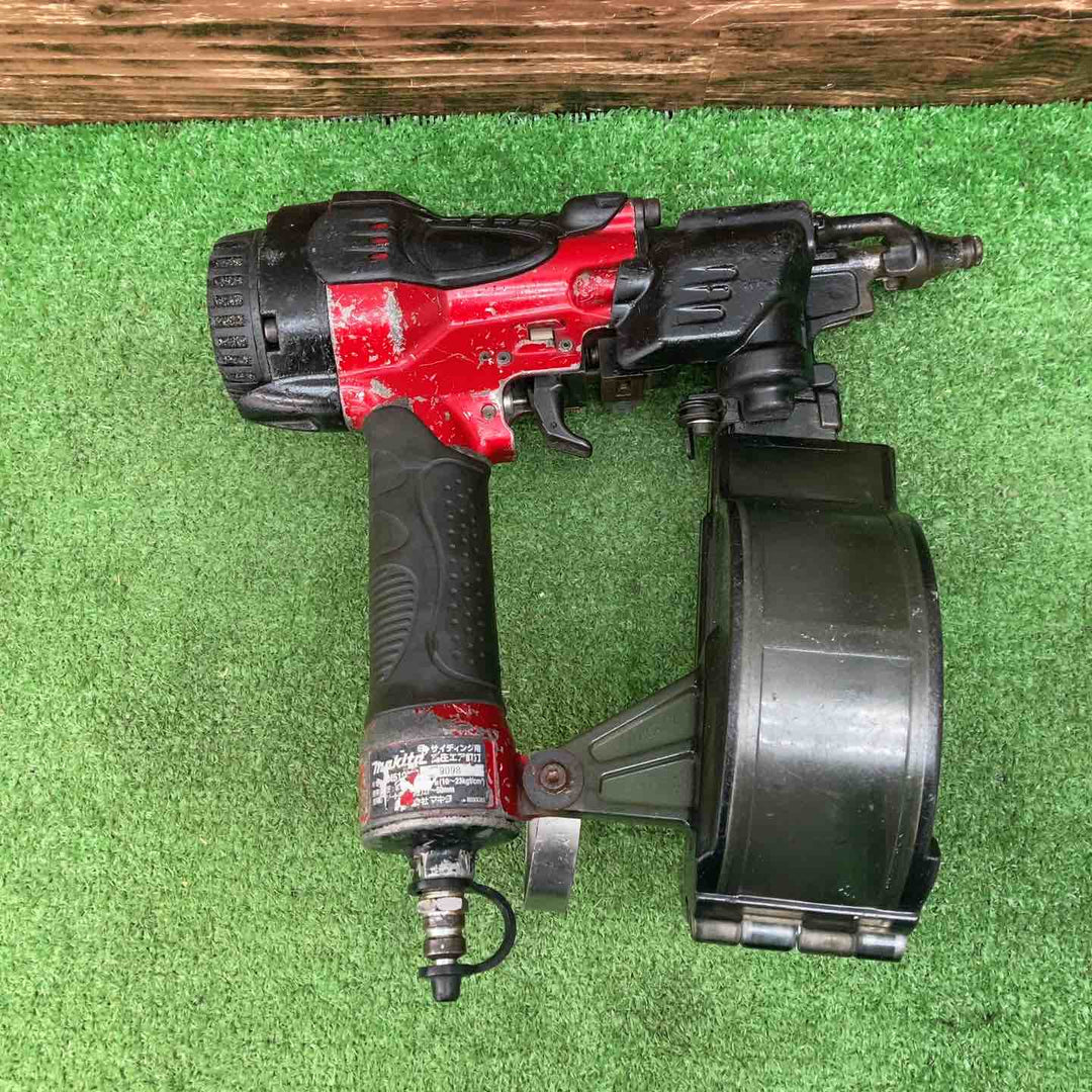★マキタ(makita) 高圧エア釘打ち機 AN510HS【川越店】