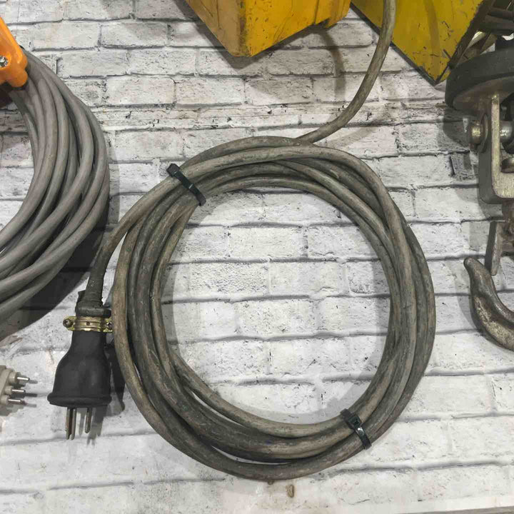 ◇トーヨーコーケン(TKK) 電動ウインチ(ワイヤー) ベビーホイスト BH-700【八潮店】