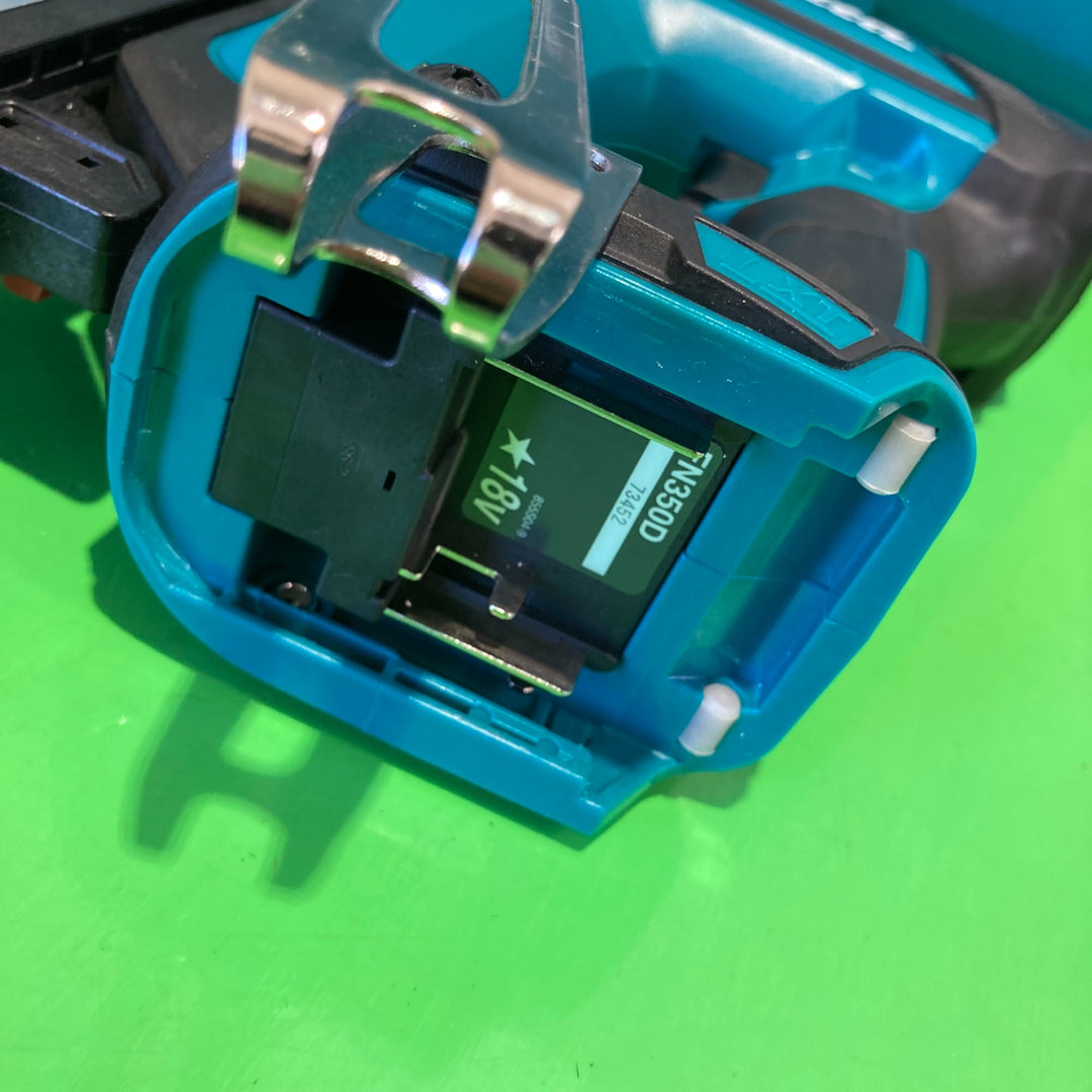 ★マキタ(makita) コードレスフィニッシュネイラ FN350DRG【町田店】