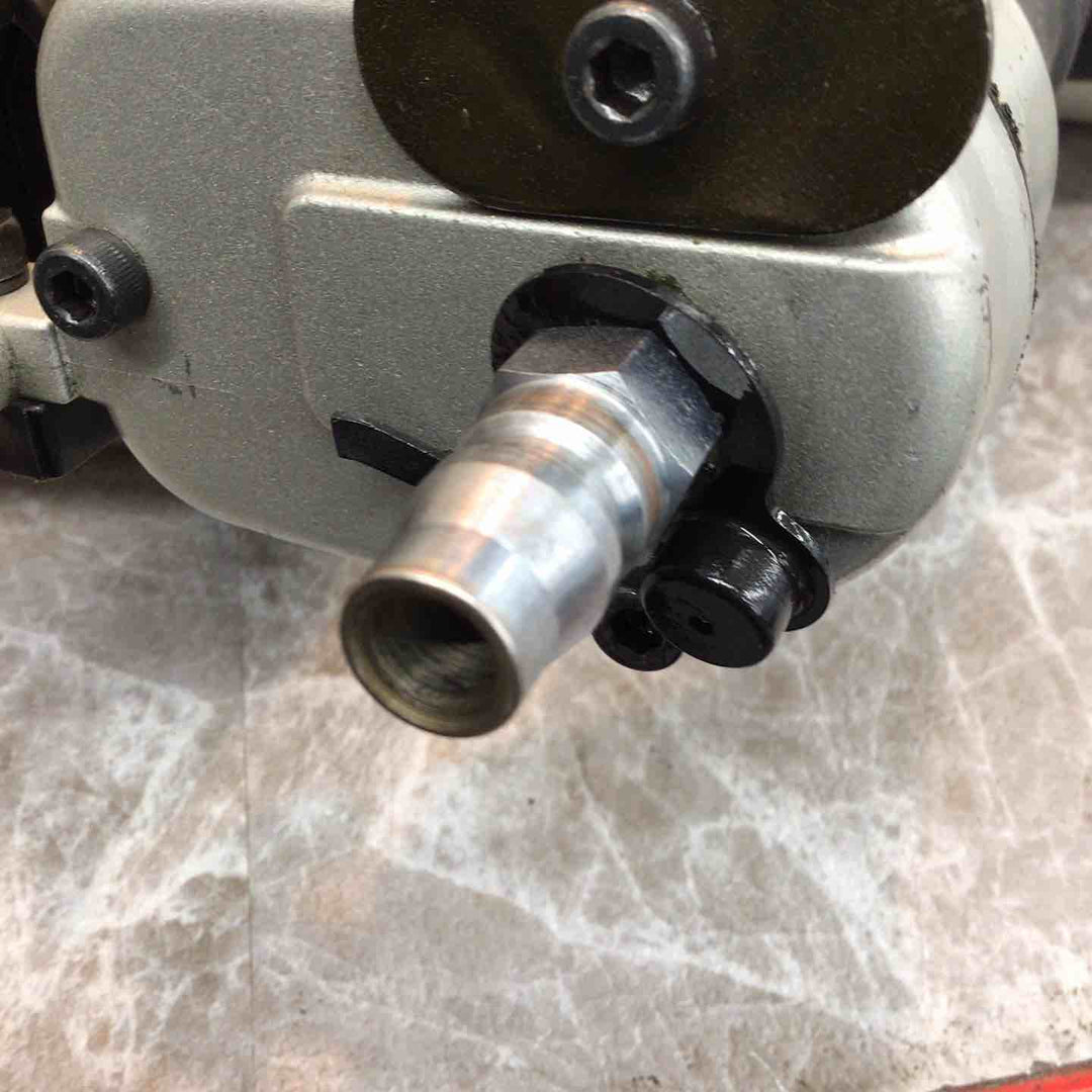 【中古品】★マキタ(makita) 常圧エア釘打ち機 AN611【八潮店】