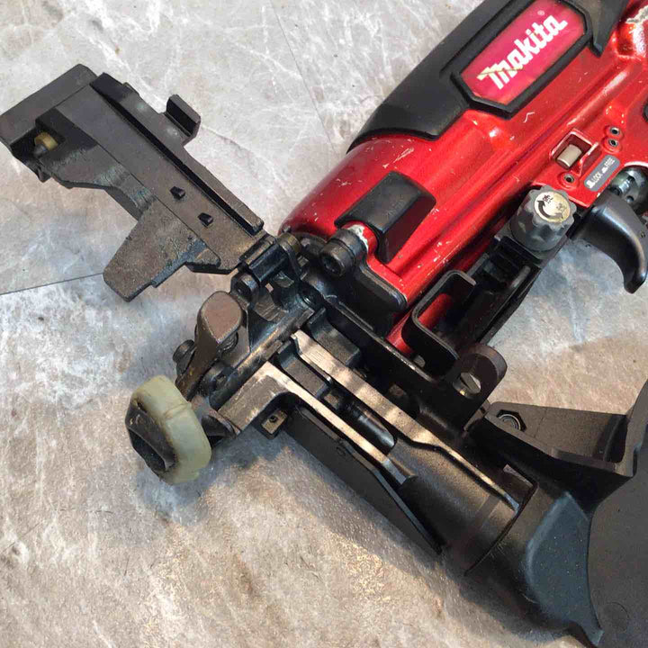 ★マキタ(makita) 高圧エアネジ打ち機 AR411HR【八潮店】