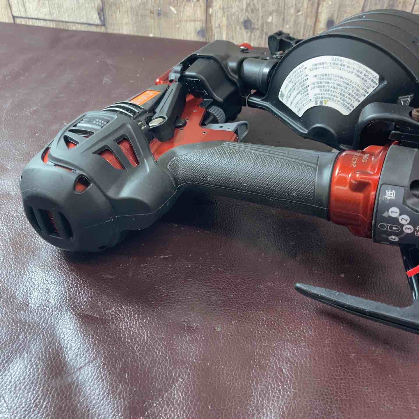 中古品】マックス(MAX) 高圧エア釘打ち機 HN-50N4(D)-R【東大和店