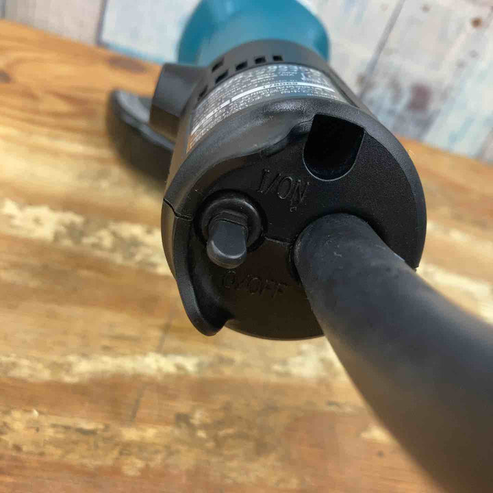 ☆マキタ(makita) 100mmディスクグラインダ 9533B【柏店】