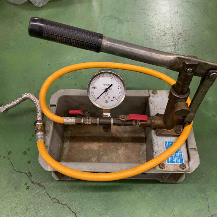 キョーワ(KYOWA) 水圧テストポンプ手動式 T-50K-P【桶川店】