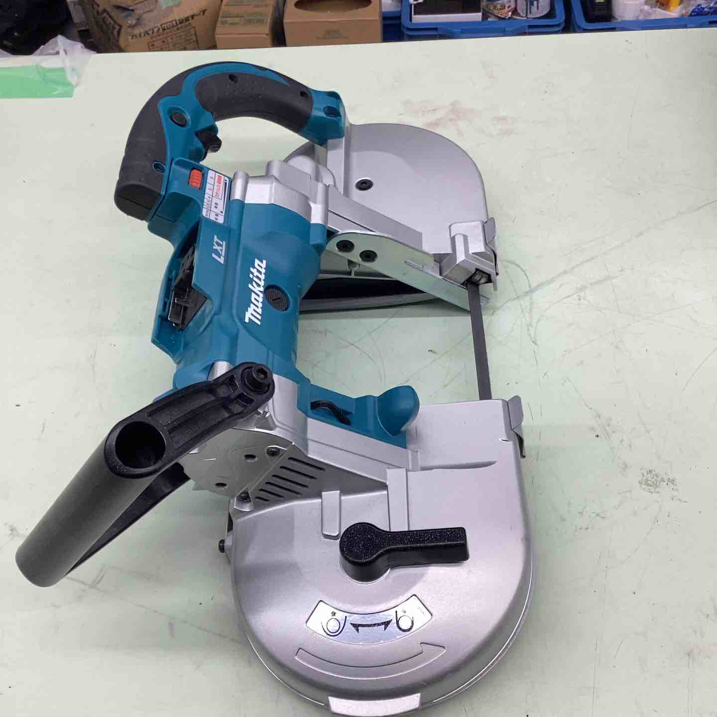 店頭受取り限定】☆マキタ(makita) コードレスバンドソー PB180DZ