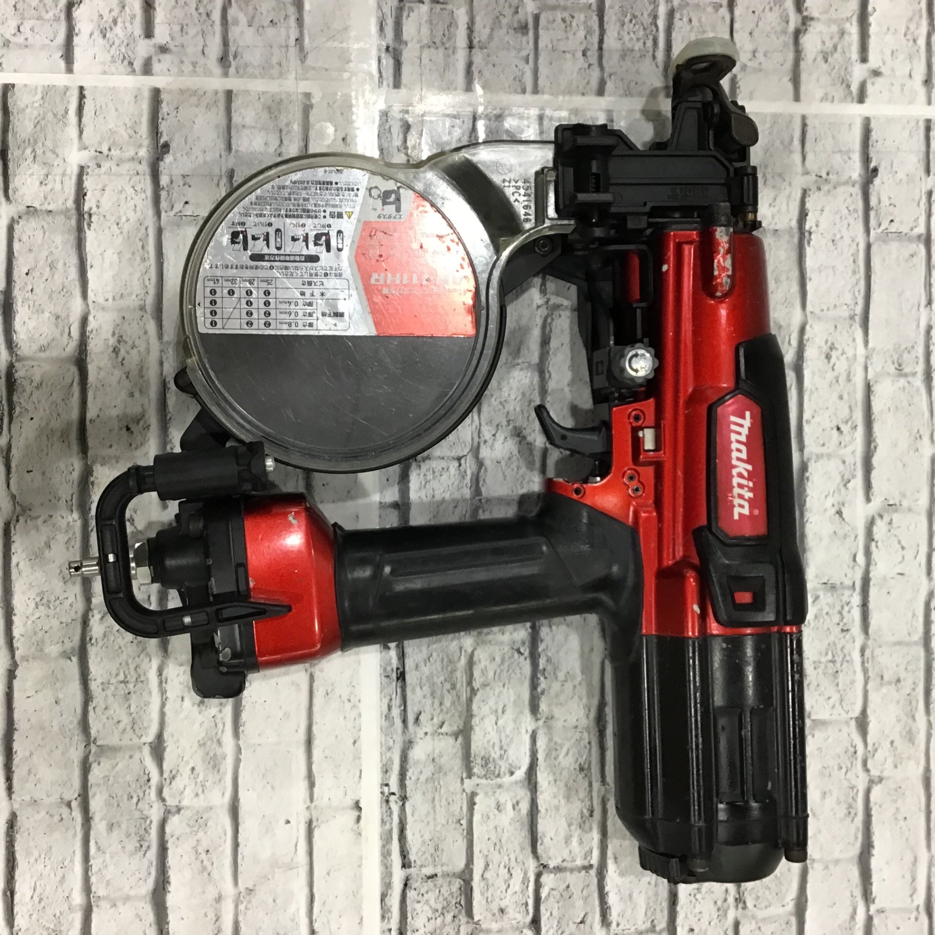 中古 makita マキタ 仕上釘打機 エアー釘打機 AF502 フィニッシュ 