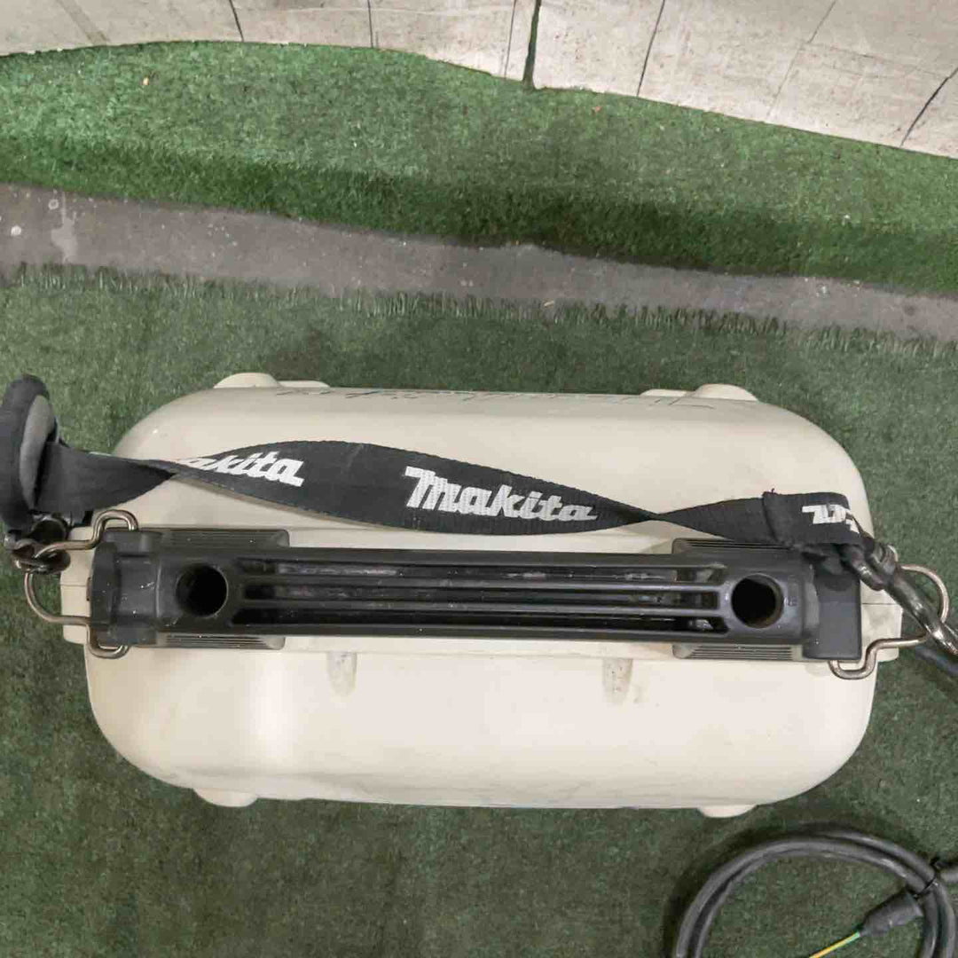 ★マキタ(makita) エアコンプレッサー AC700 動作確認済【川口店】