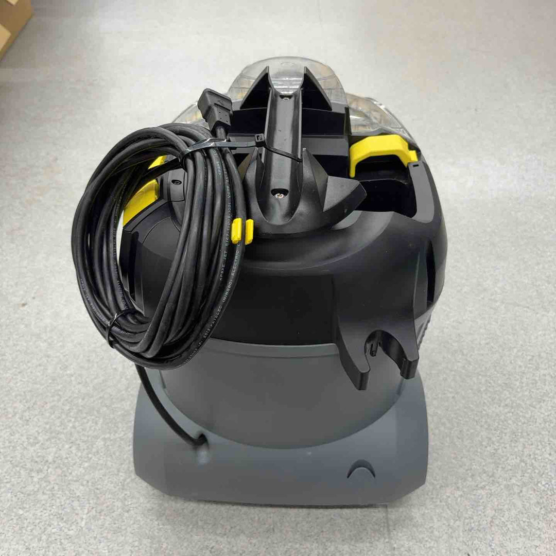 ◇ケルヒャー(KARCHER)  カーペットクリーナー Puzzi8/1C【八潮店】