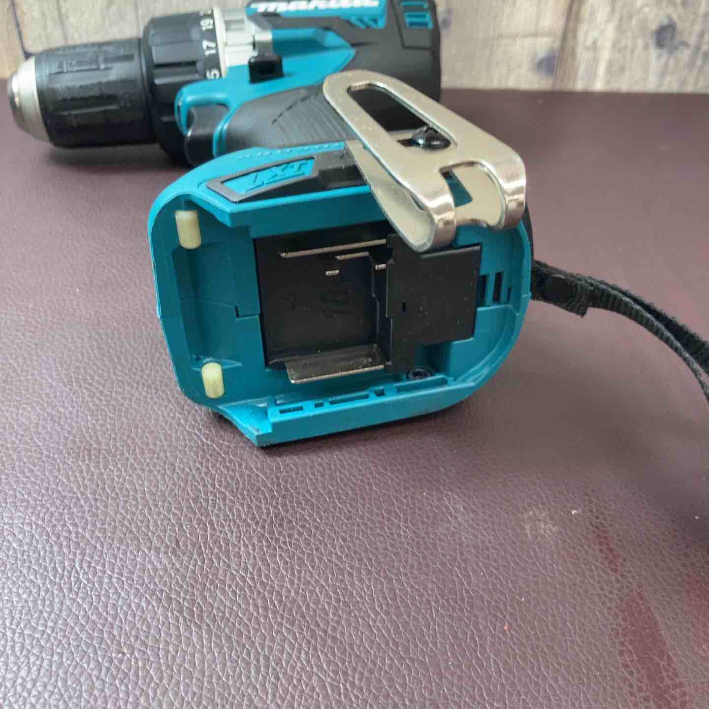 中古品】 マキタ(makita) 18V コードレスドリルドライバー DF484DZ