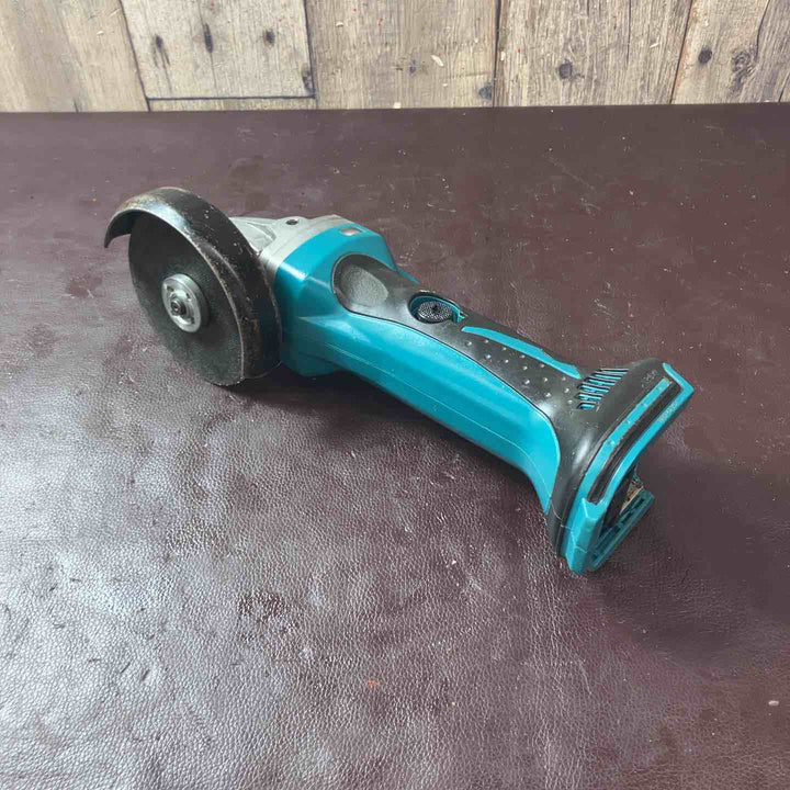 【中古品】 マキタ(makita) 100mmコードレスディスクグラインダー GA400DZ 【東大和店】