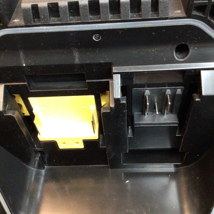 〇マキタ(makita) コードレススピーカー MR203【八潮店】