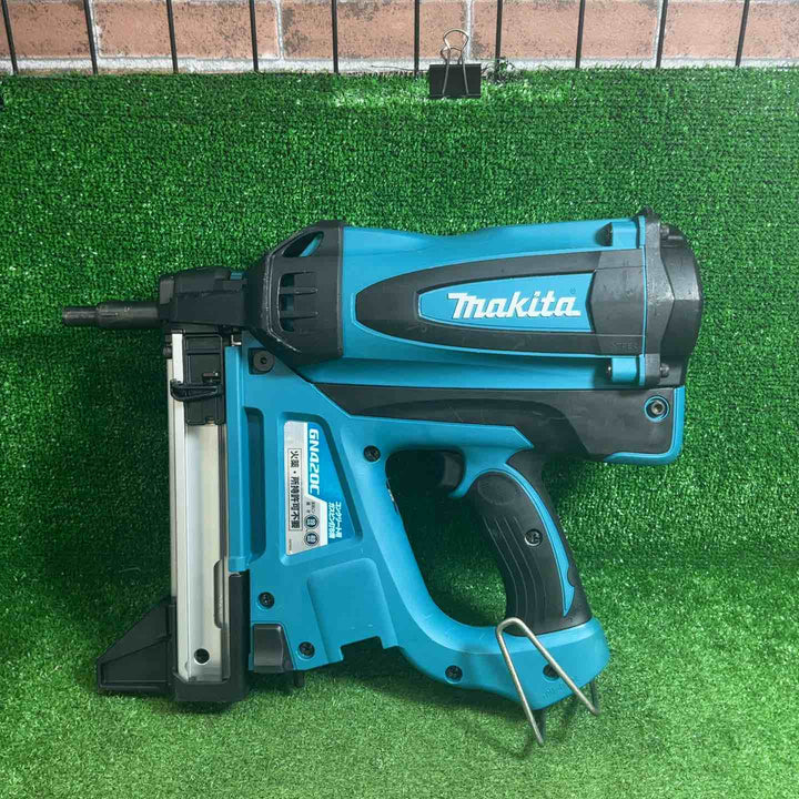 【現状品】マキタ(makita) コードレスコンクリート用ガスピン打ち機 GN420C【藤沢店】