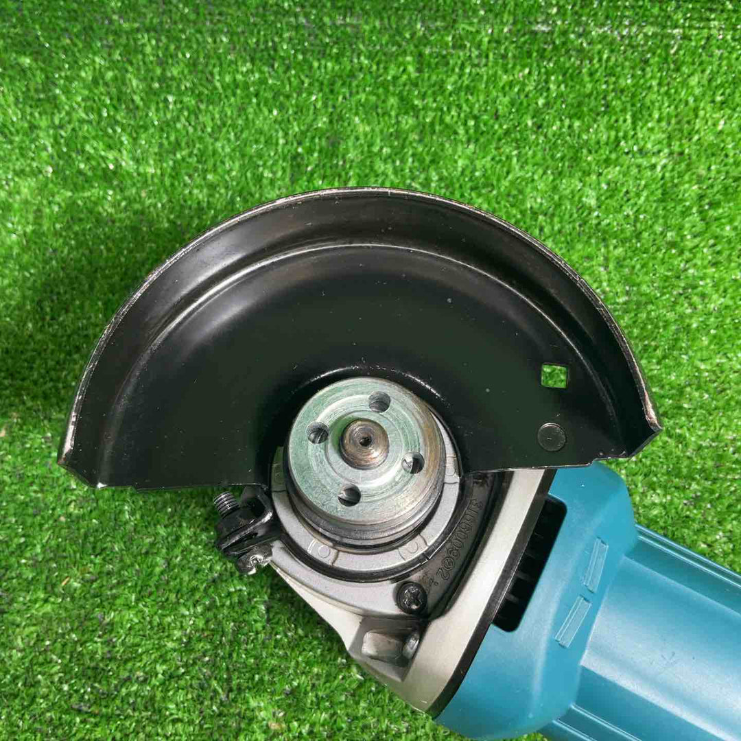 【中古品】 マキタ(makita) 100mmディスクグラインダ 9533B 【藤沢店】