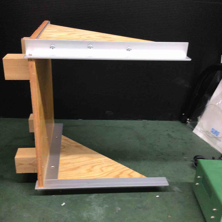 【中古品】 SURE HC-300F 発砲スチールロールカッター 【戸田店】