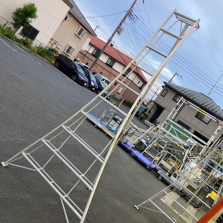 【中古品/店頭受取り限定】メーカー不明 アルミ園芸三脚 10尺 園芸用アルミ脚立【東大和店】
