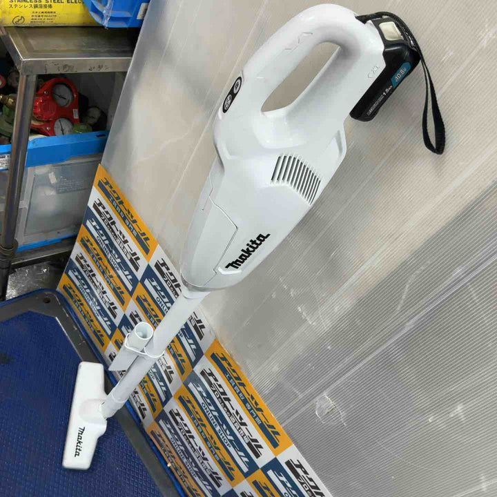 ☆マキタ(makita) コードレスクリーナー CL107FDSHW【草加店】