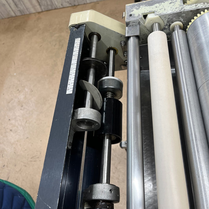 【中古現状品/店頭受取り限定】◇極東産機 自動クロス糊付け機 Hiβ Light-2【東大和店】