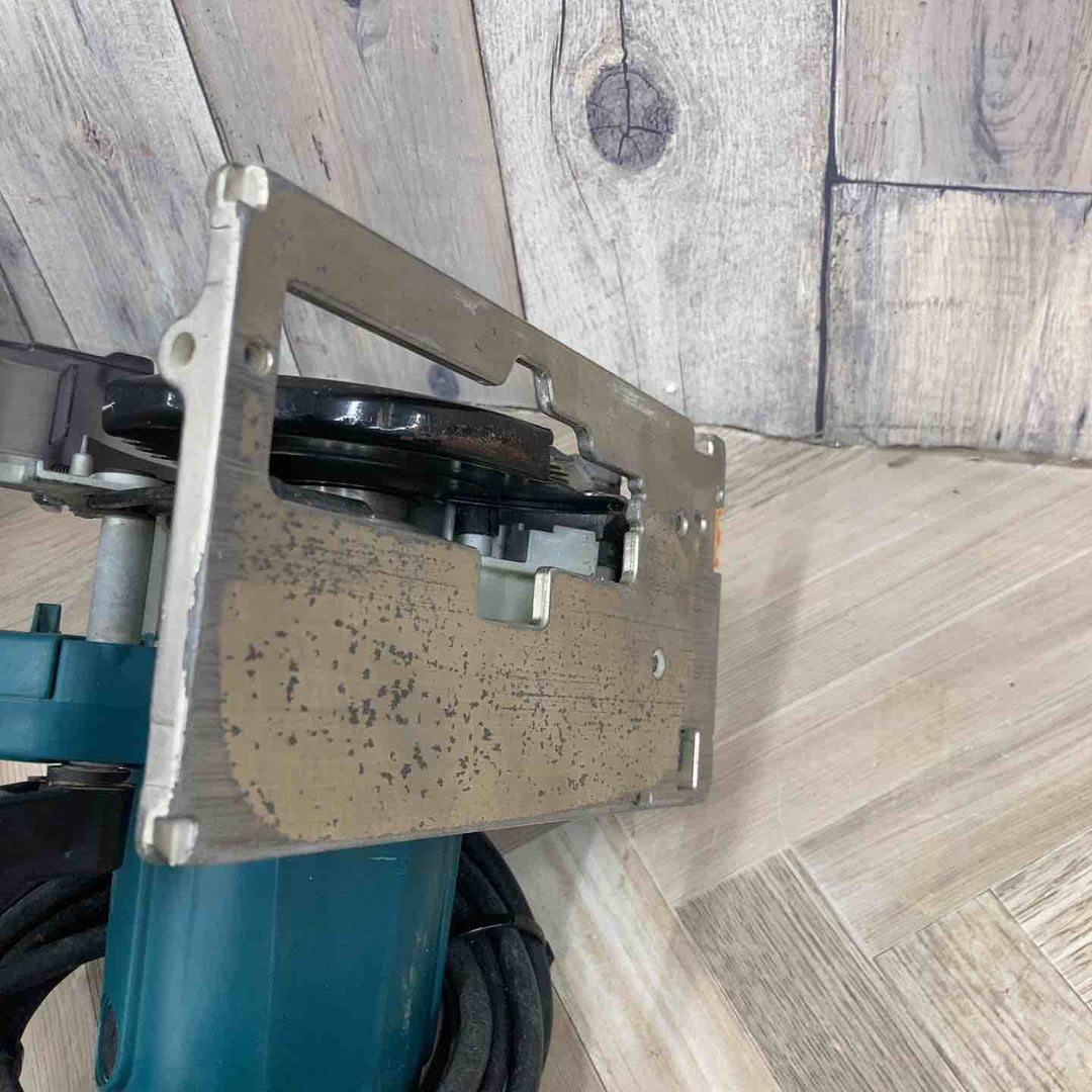 ☆マキタ(makita) 125mm防じん丸のこ 5055FKB【八潮店】