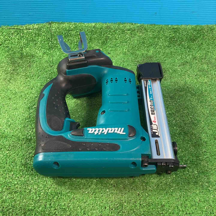 ◇マキタ(makita) コードレスタッカー ST420DZ 14.4V3.0Ahバッテリー専用【岩槻店】