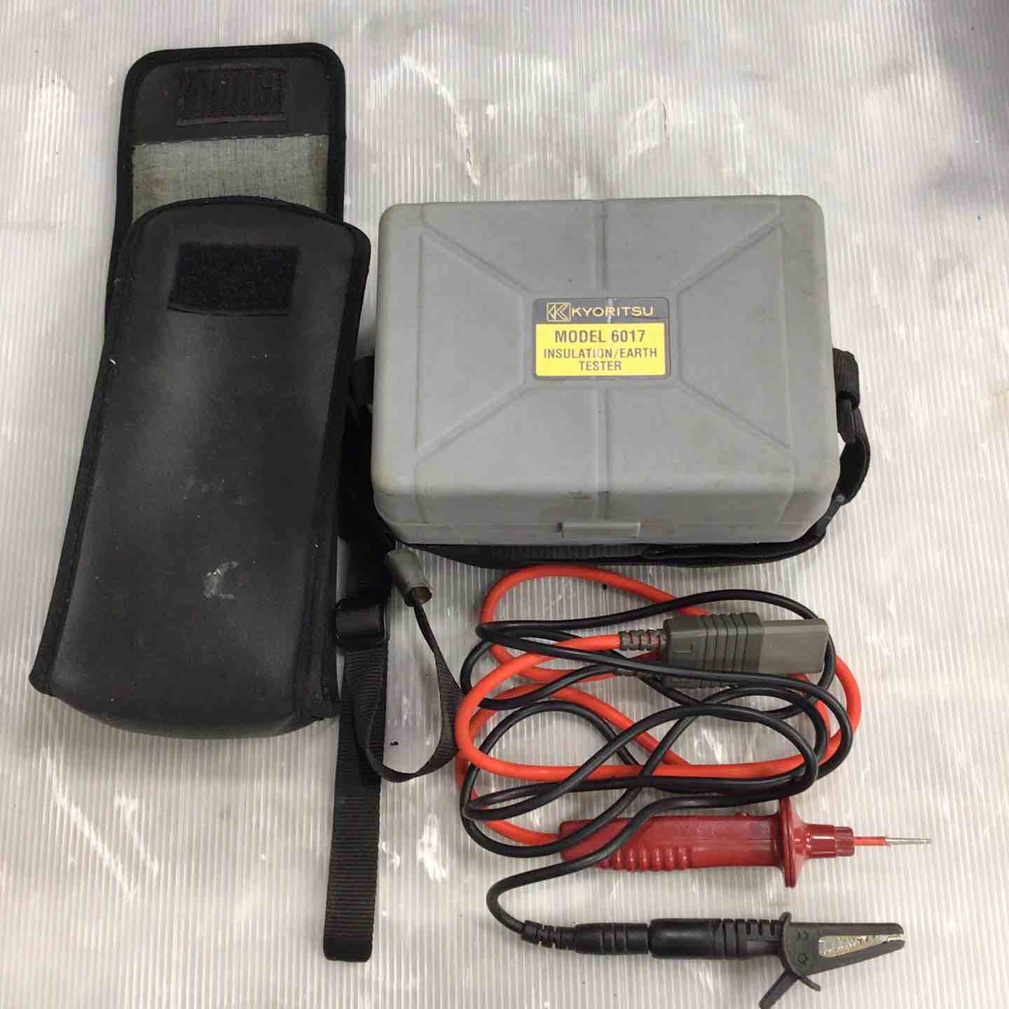 ◇共立電気計器(KYORITSU) アナログ絶縁・接地抵抗計 6017【草加店