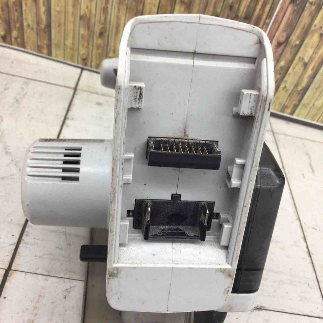 【現状品】 パナソニック/Panasonic コードレスチップソーカッター EZ45A2X-H 本体 グレー 【鴻巣店】