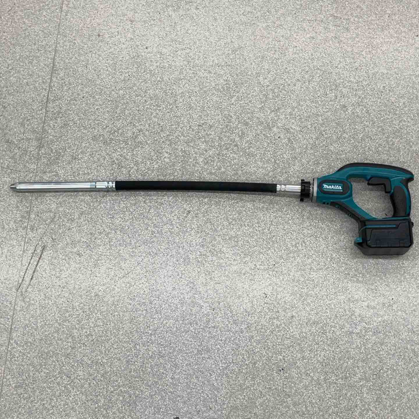 ☆マキタ(makita) コードレスコンクリートバイブレータ VR350DZ【八潮