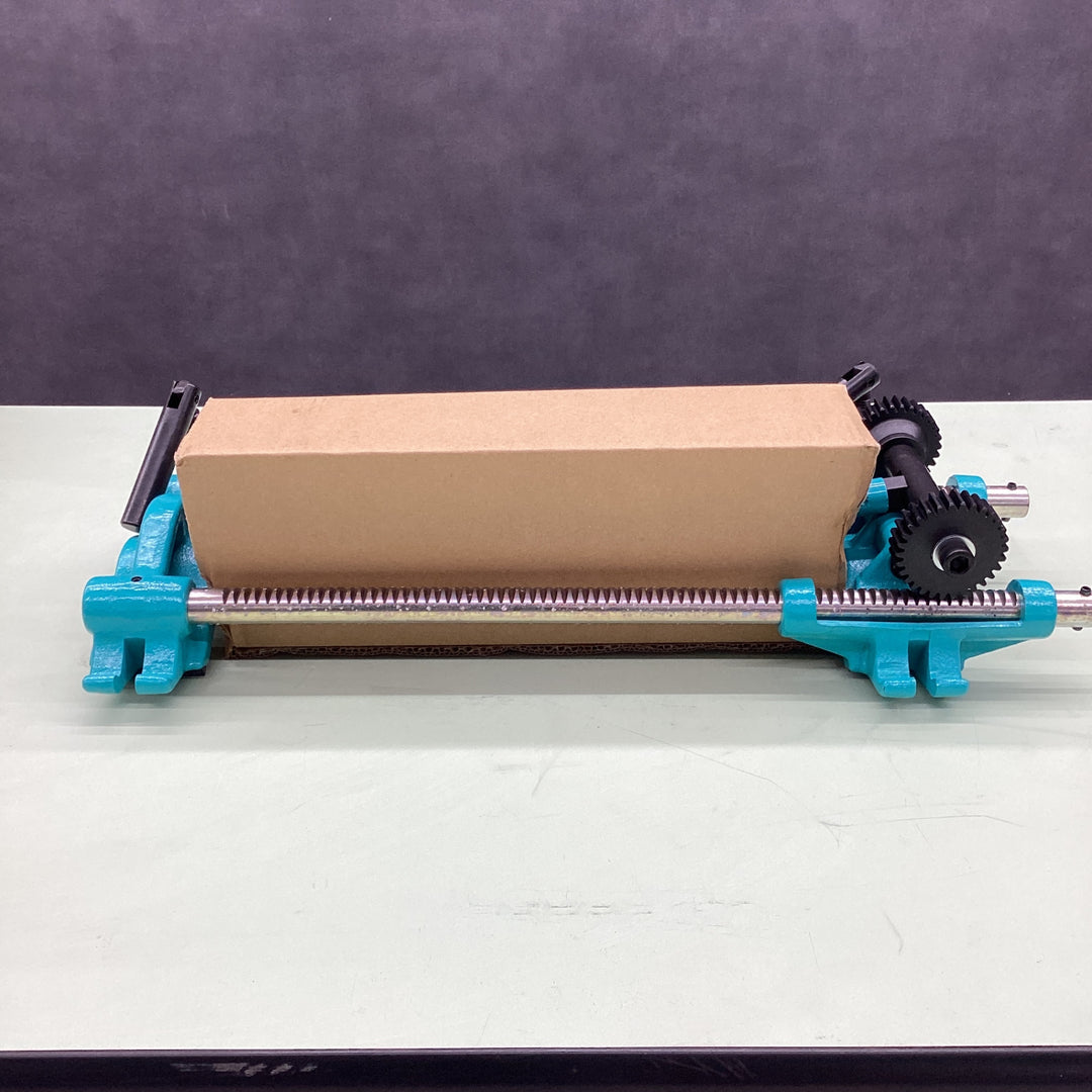 〇MCC(松阪鉄工所) 塩ビ管挿入機 150 PIS-150【越谷店】