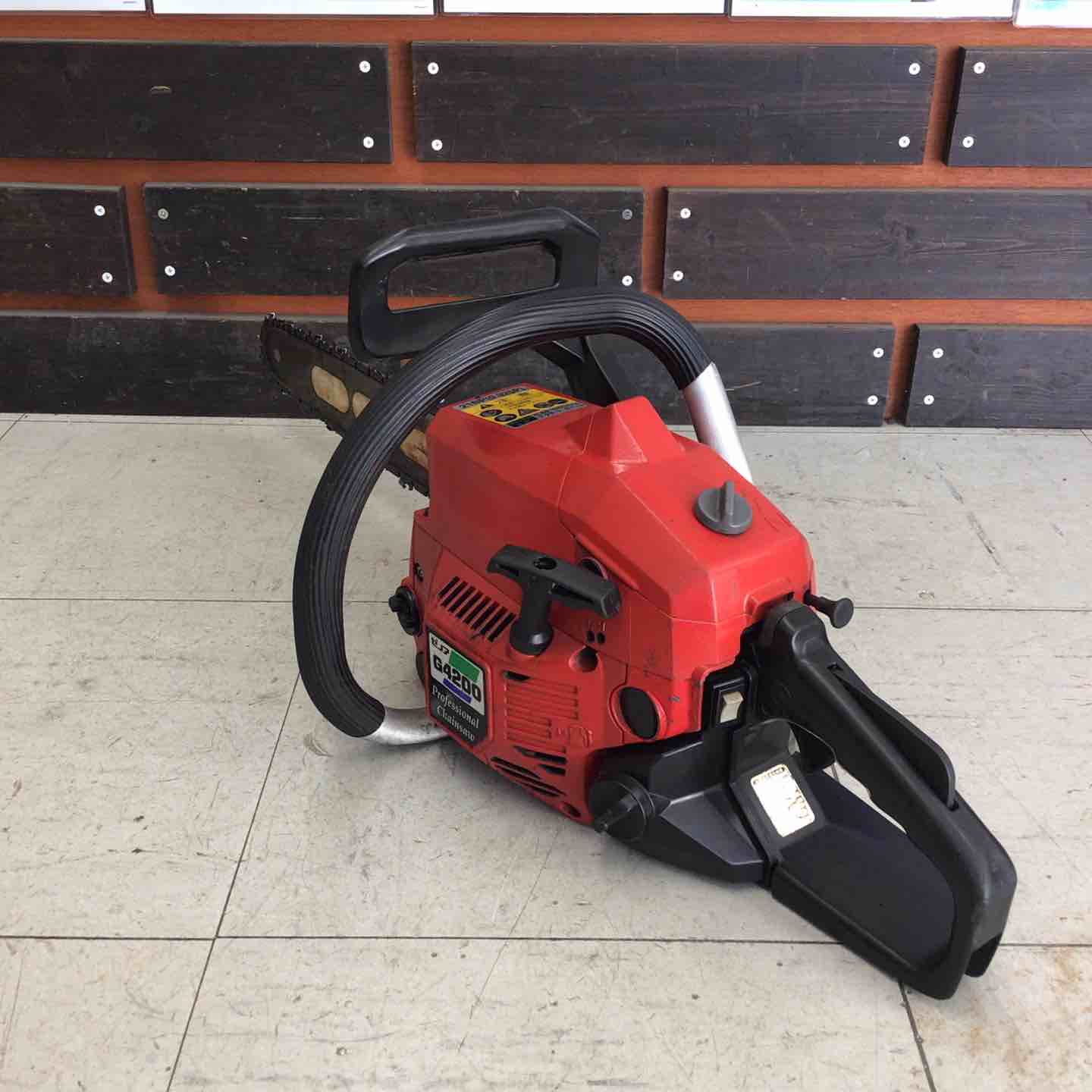 【中古品】△小松ゼノア　エンジンチェーンソーG4200EZ△N 現状品】 ゼノア/ZENOAH エンジンチェーンソー G4200 【鴻巣店
