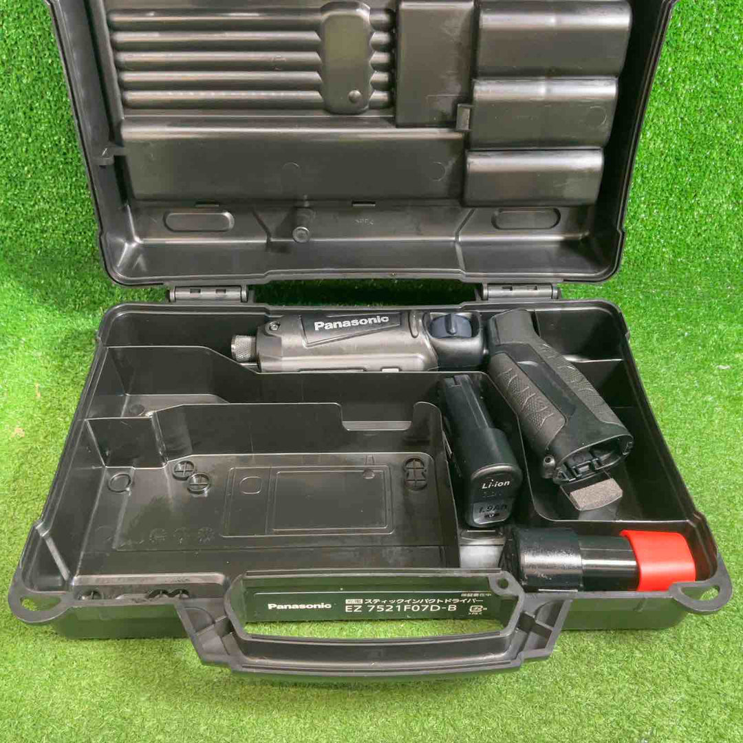 【中古品】パナソニック 充電スティックインパクトドライバー トルク25N・m ワイド・スポットLED搭載 EZ7521F07D-B ブラック【藤沢店】