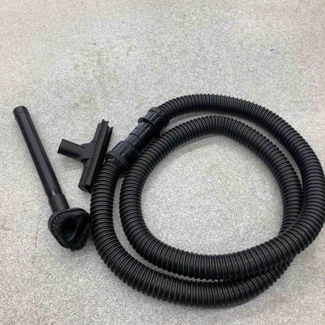 【中古品】★マキタ makita 集じん機 乾式 VC0830 連動機能 ホース 先端ノズル付【八潮店】