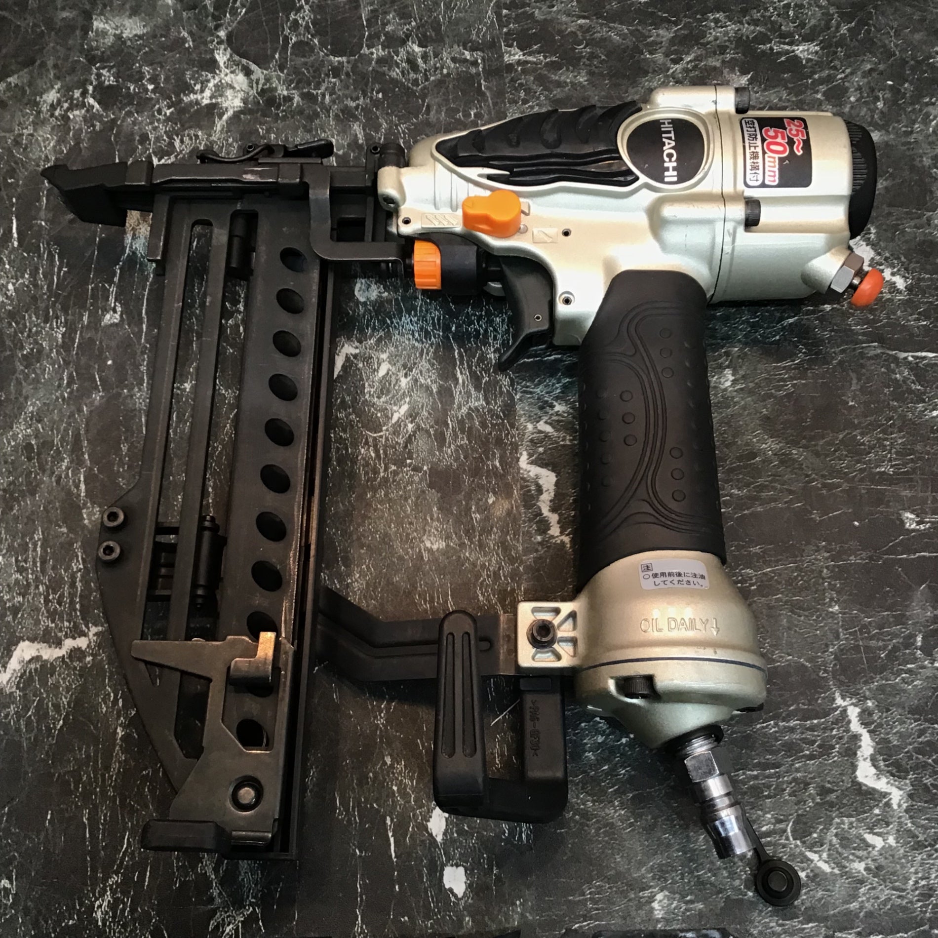 常圧フロアタッカー 日立工機 50mm タッカ N5004MF 【公式通販 常圧フロアタッカー 日立工機 50mm タッカ N5004MF 【公式通販