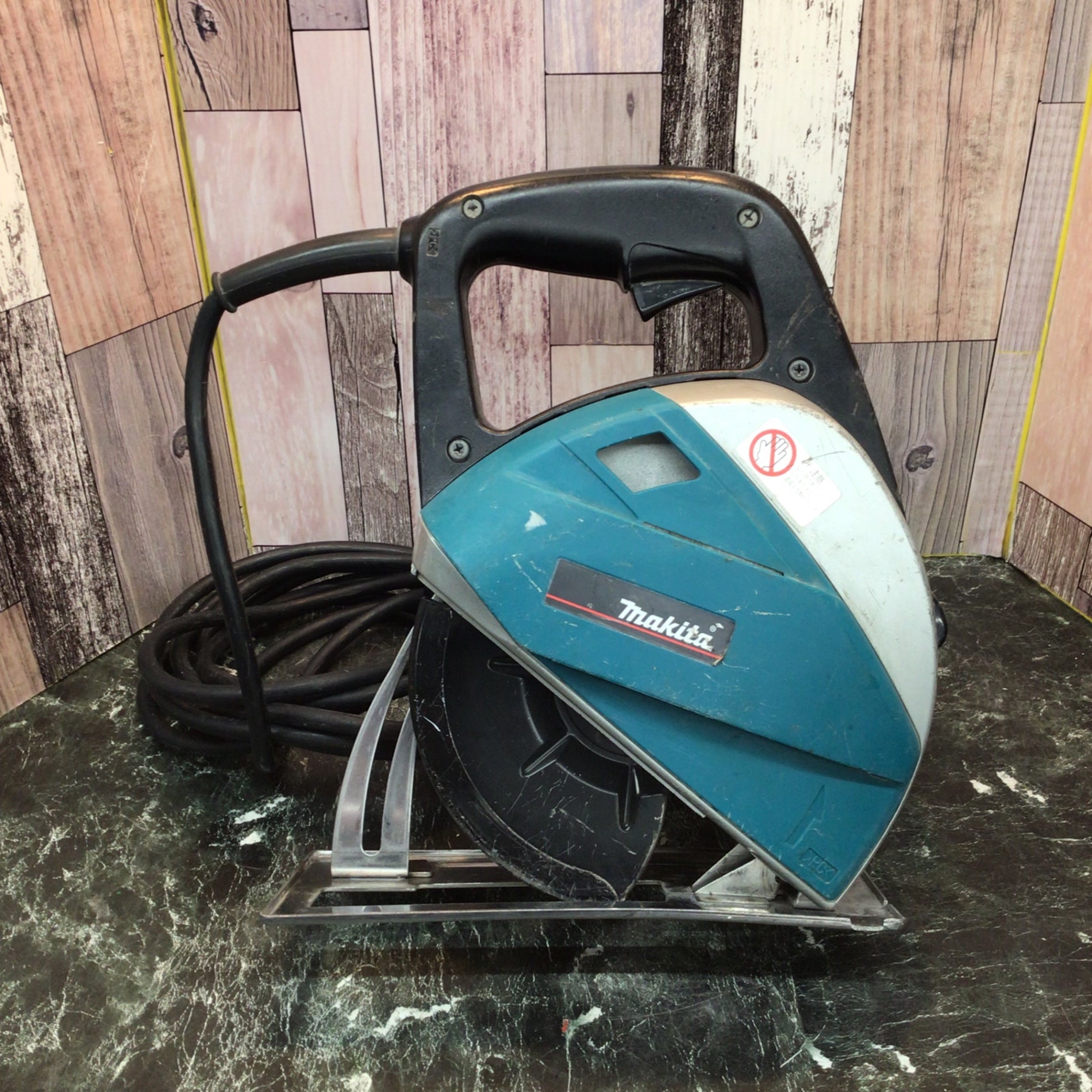 〇マキタ(makita) 185mm チップソーカッタ 4130N【八潮店 〇マキタ(makita) 185mm チップソーカッタ 4130N【八潮店