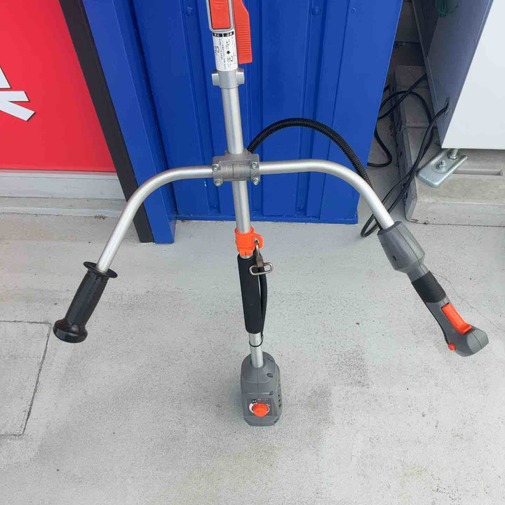 【中古品】 工進(KOSHIN) 18V 2.5Ah 充電式 草刈機 SBC-1825B バッテリー・充電器付 軽量 分割式 Uハンドル 【藤沢店】