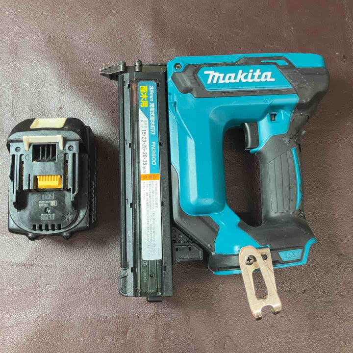 【中古品】 マキタ(makita) 18V コードレス35mm面木釘打ち機 FN350DZ バッテリー1個付属 充電式 【東大和店】
