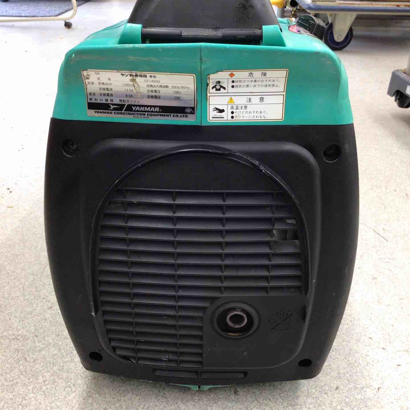 個人出品　ヤンマーGF1400iS インバーター発電機　正常作動品！ 個人出品 ヤンマーGF1400iS インバーター発電機 正常作動品