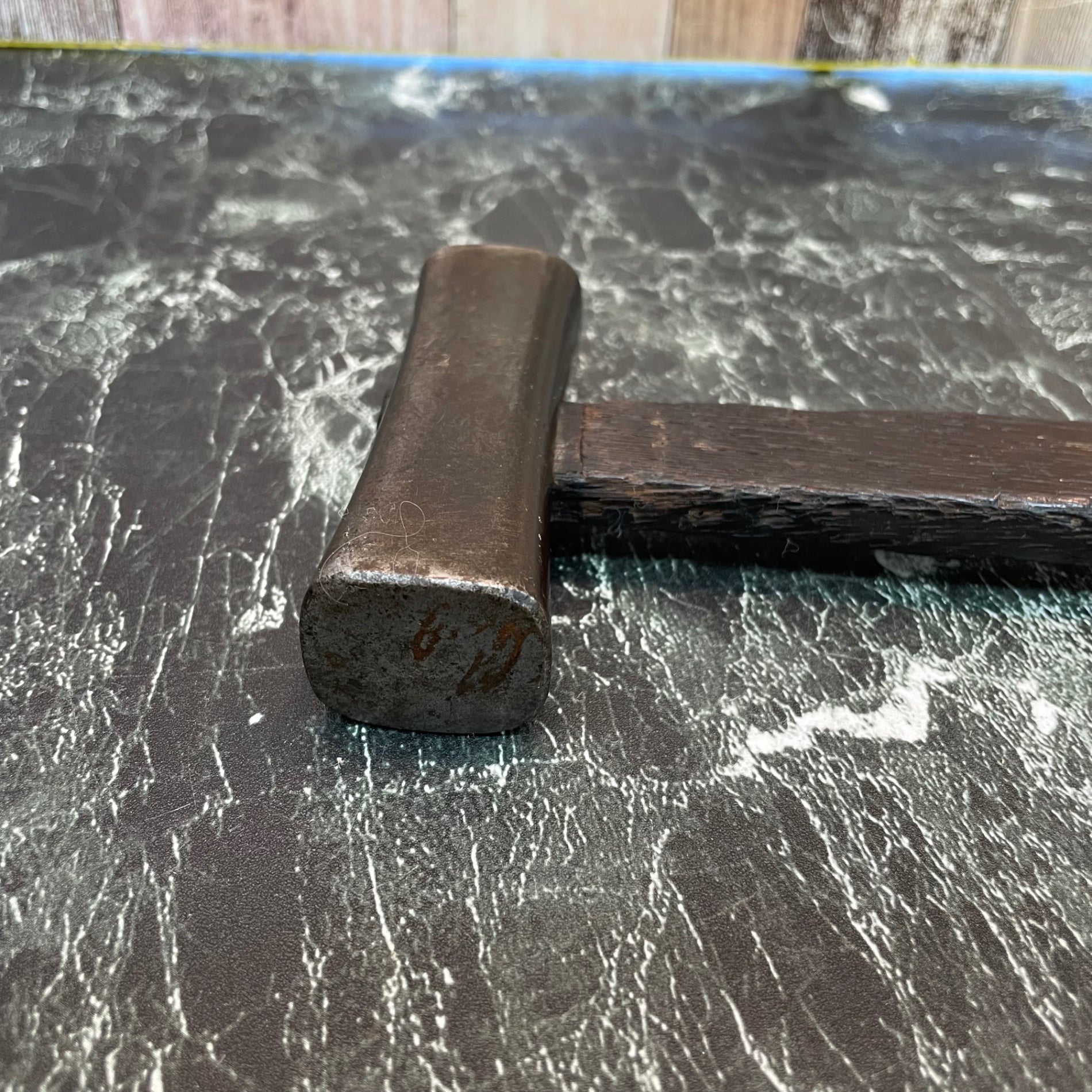菱貫】四角玄能 柄付き約450g 100匁 虎彫刻【八潮店】 – アクト
