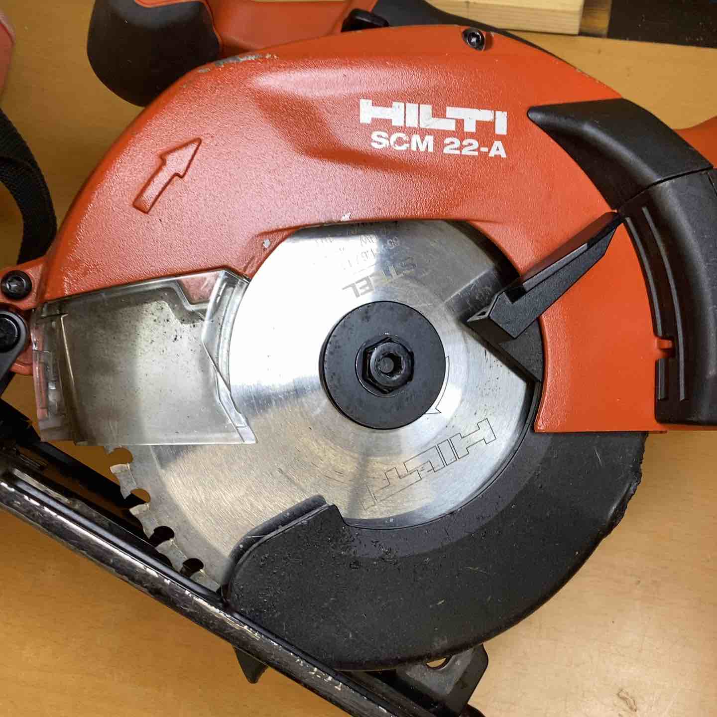 ◇ヒルティ(HILTI) コードレスチップソーカッター SCM22-A