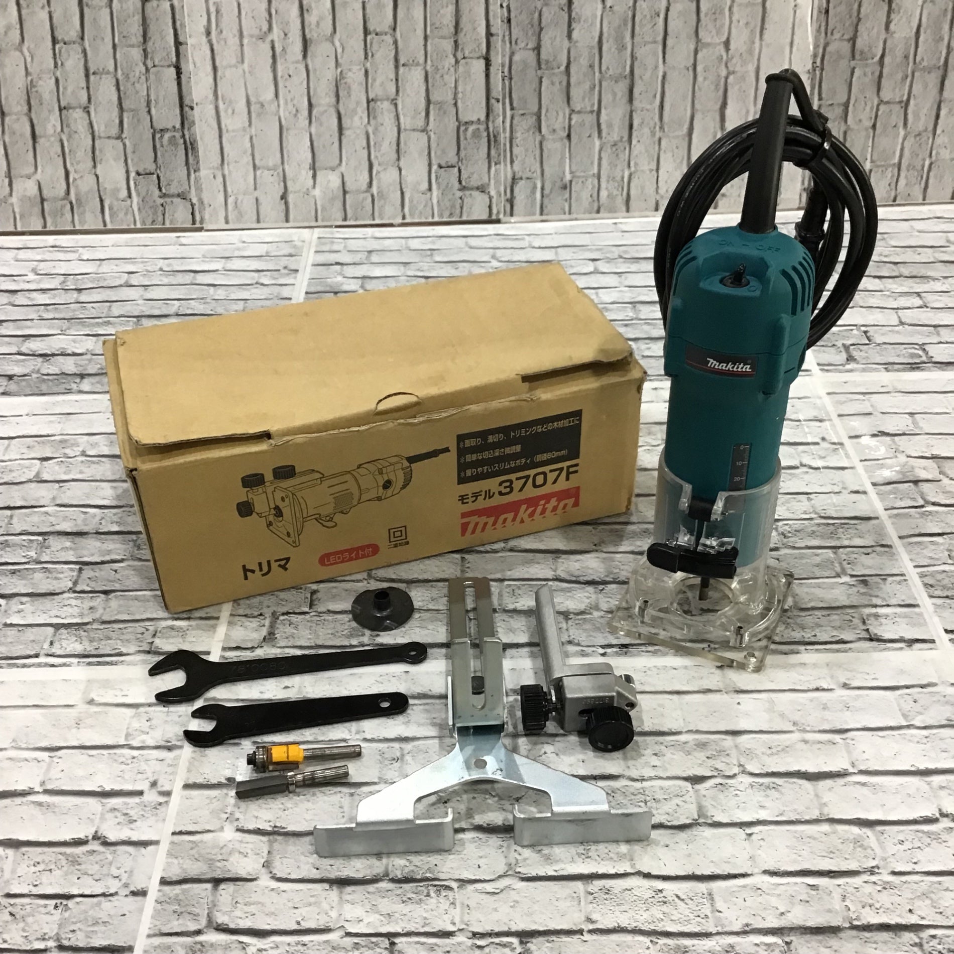 ☆マキタ(makita) トリマ 3707F【川口店】