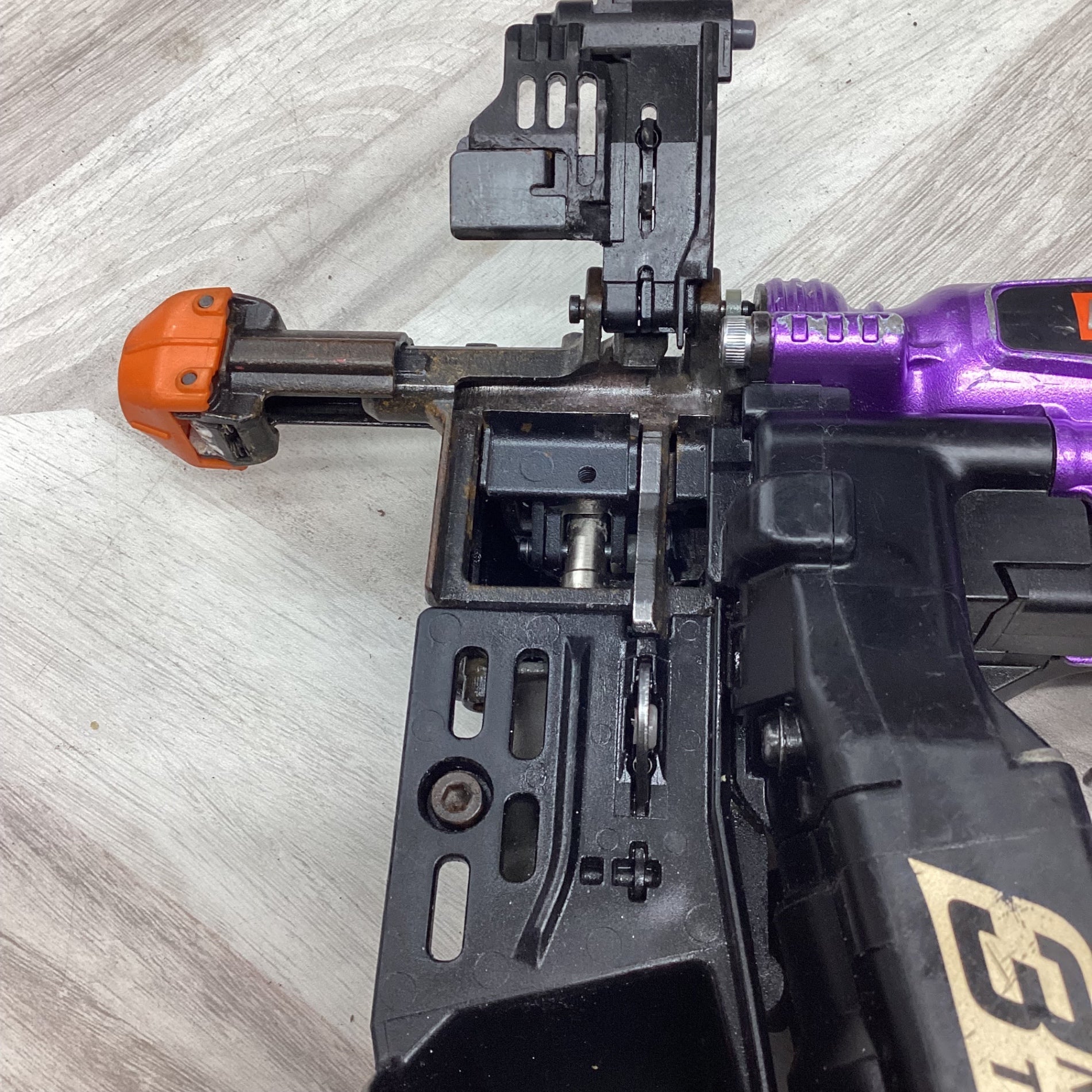 ☆マックス(MAX) 高圧エアネジ打ち機 HV-R41G5-M(限定色)【草加店