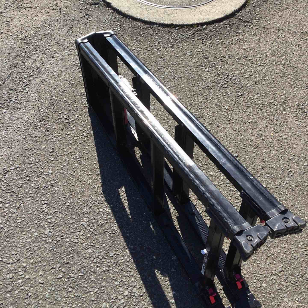 【現状品 / 店頭受取り限定】 長谷川工業/Hasegawa 伸縮専用脚立 脚軽伸縮ブラック 4段 RZSB-12 (RZSB12) 【鴻巣店】