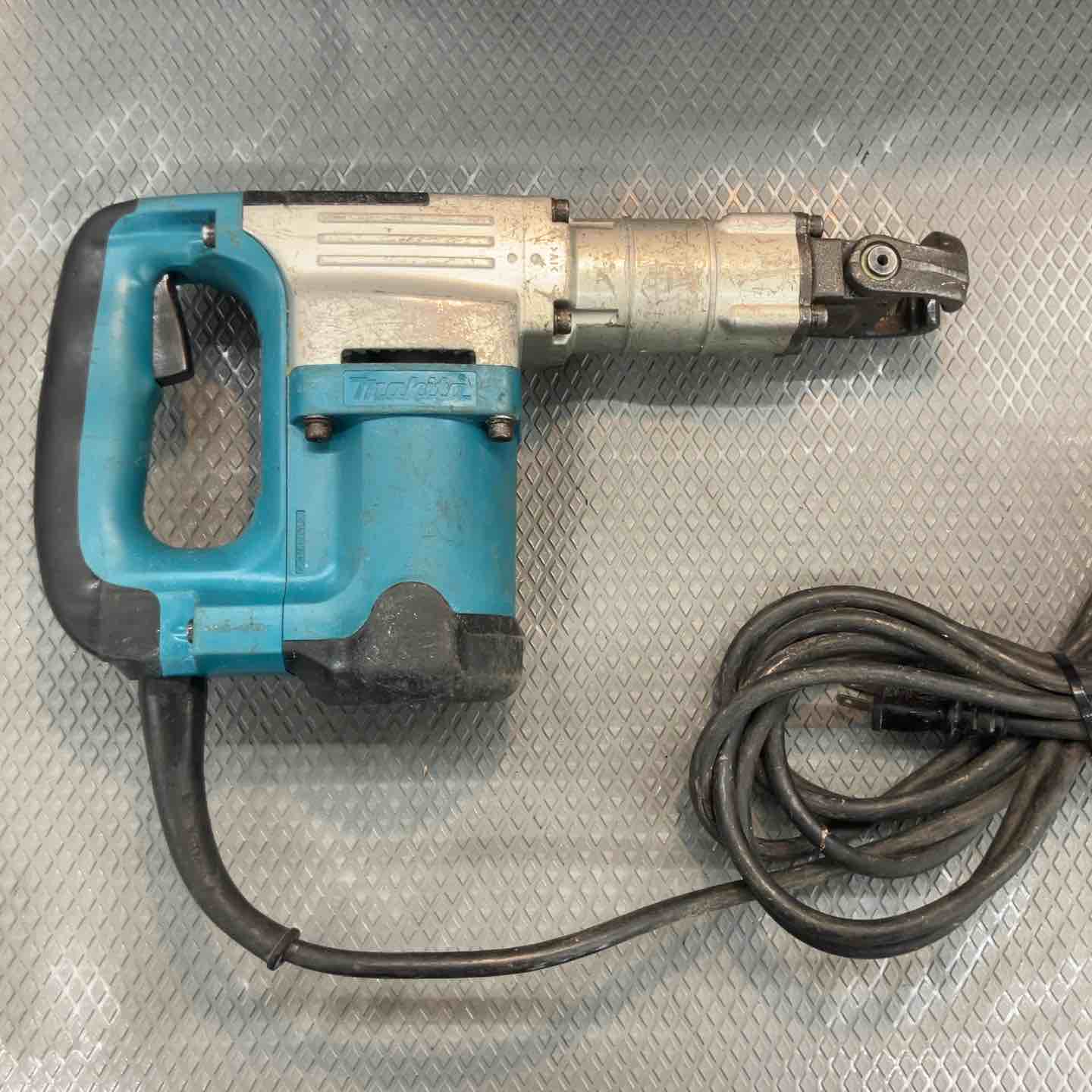 中古品】マキタ(makita) 電動ハンマ HM0830【所沢店】 – アクトツール
