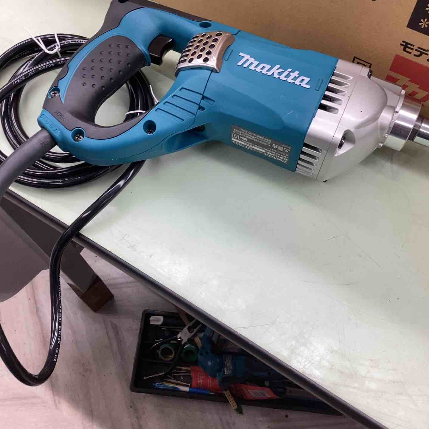 ☆マキタ(makita) コンクリートかくはん機 UT1305【越谷店】 ☆マキタ(makita) コンクリートかくはん機 UT1305【越谷店】 – アクト