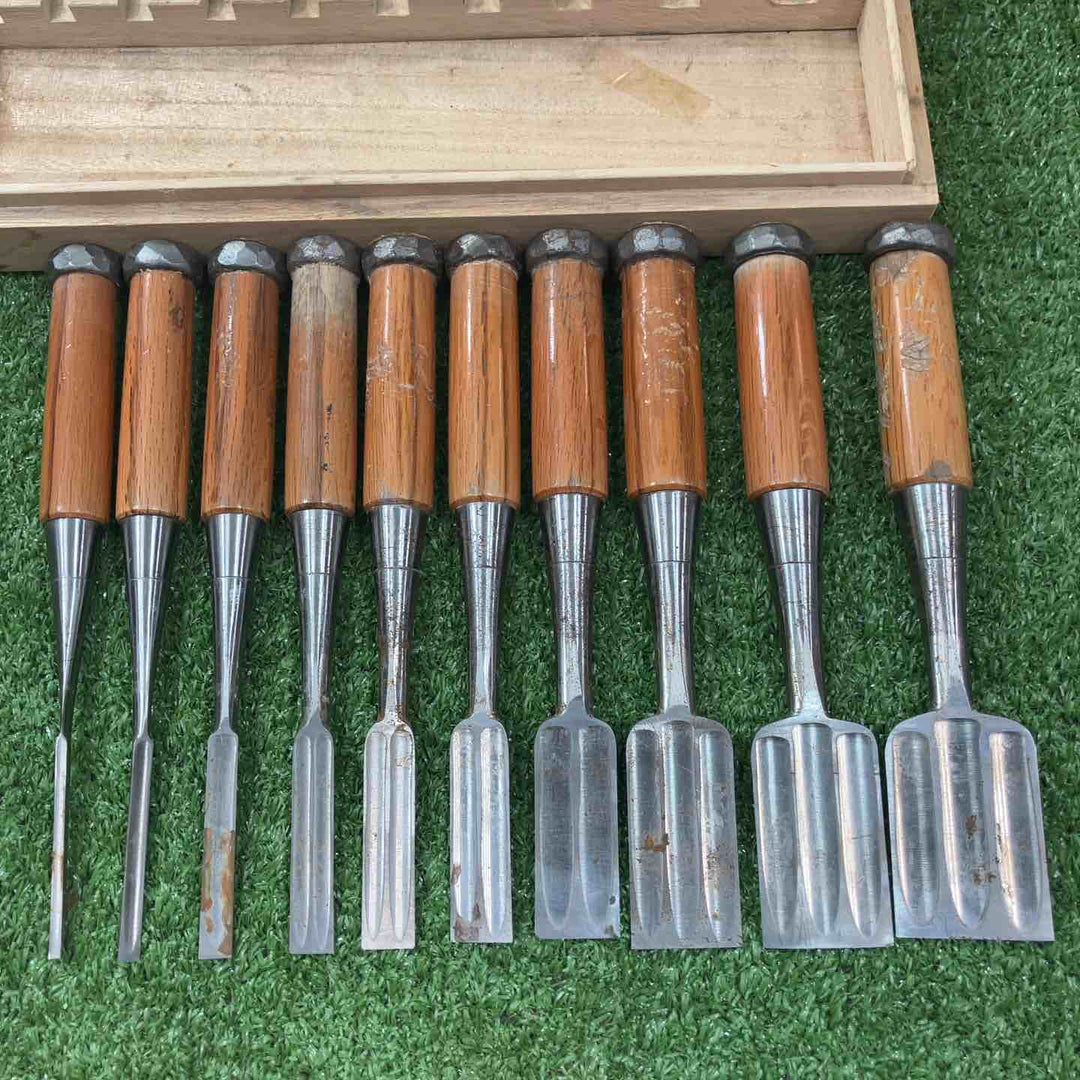 鑿 銘：助丸 三ツ裏ハイス鋼 １０本組【注：木箱割れ有】 【川崎店】