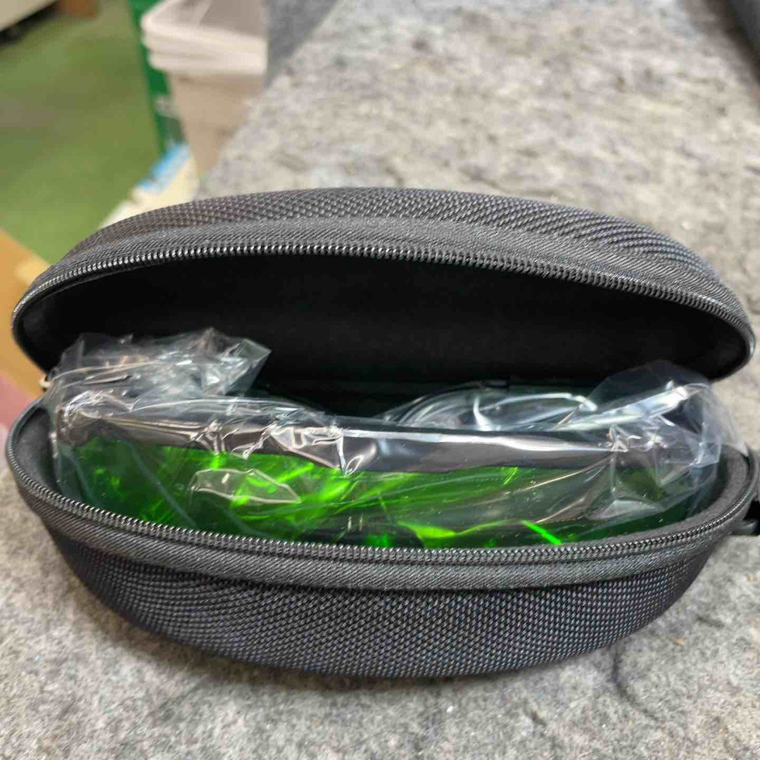 【未校正品】 Elikliv レーザー墨出し器 グリーンレーザー 【桶川店】