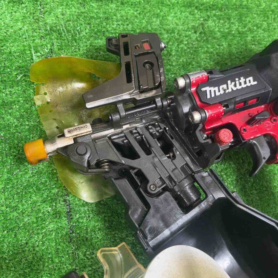 ★マキタ(makita) 高圧エア釘打ち機 AN636H【草加店】