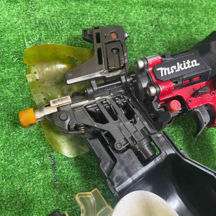 ★マキタ(makita) 高圧エア釘打ち機 AN636H【草加店】