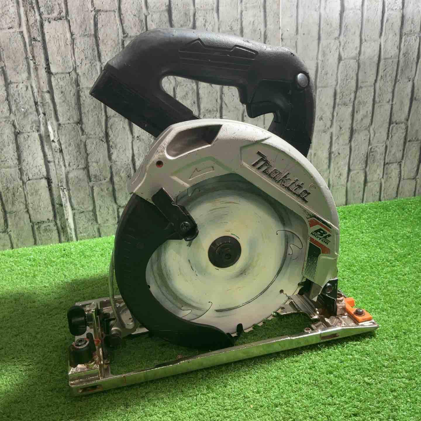 ★マキタ(makita) コードレス丸のこ HS631DZB 動作確認済【川口店】 ☆マキタ(makita) コードレス丸のこ HS631DZB 動作確認済【川口店