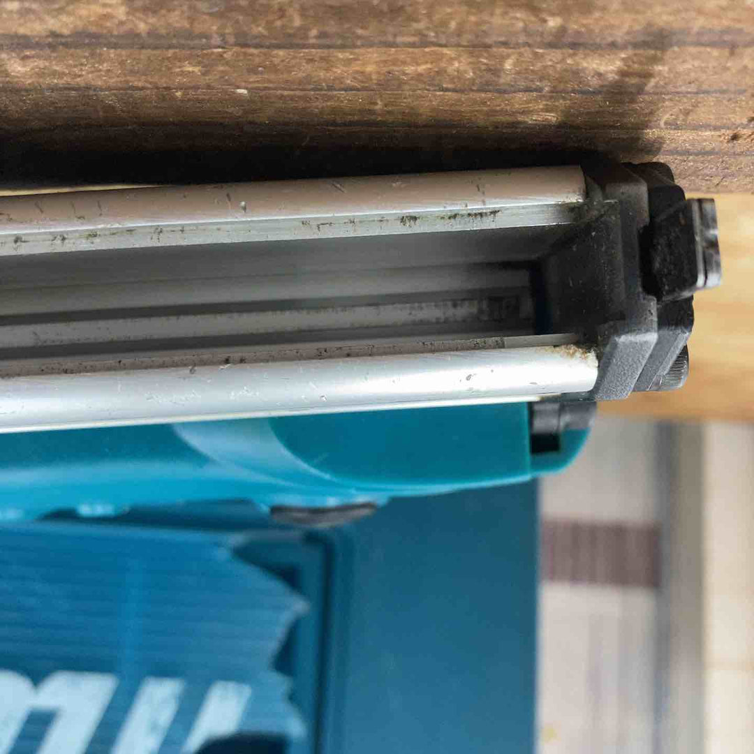 【中古品】◇マキタ(makita) コードレスタッカ  ST120DRF 14V セット【柏店】