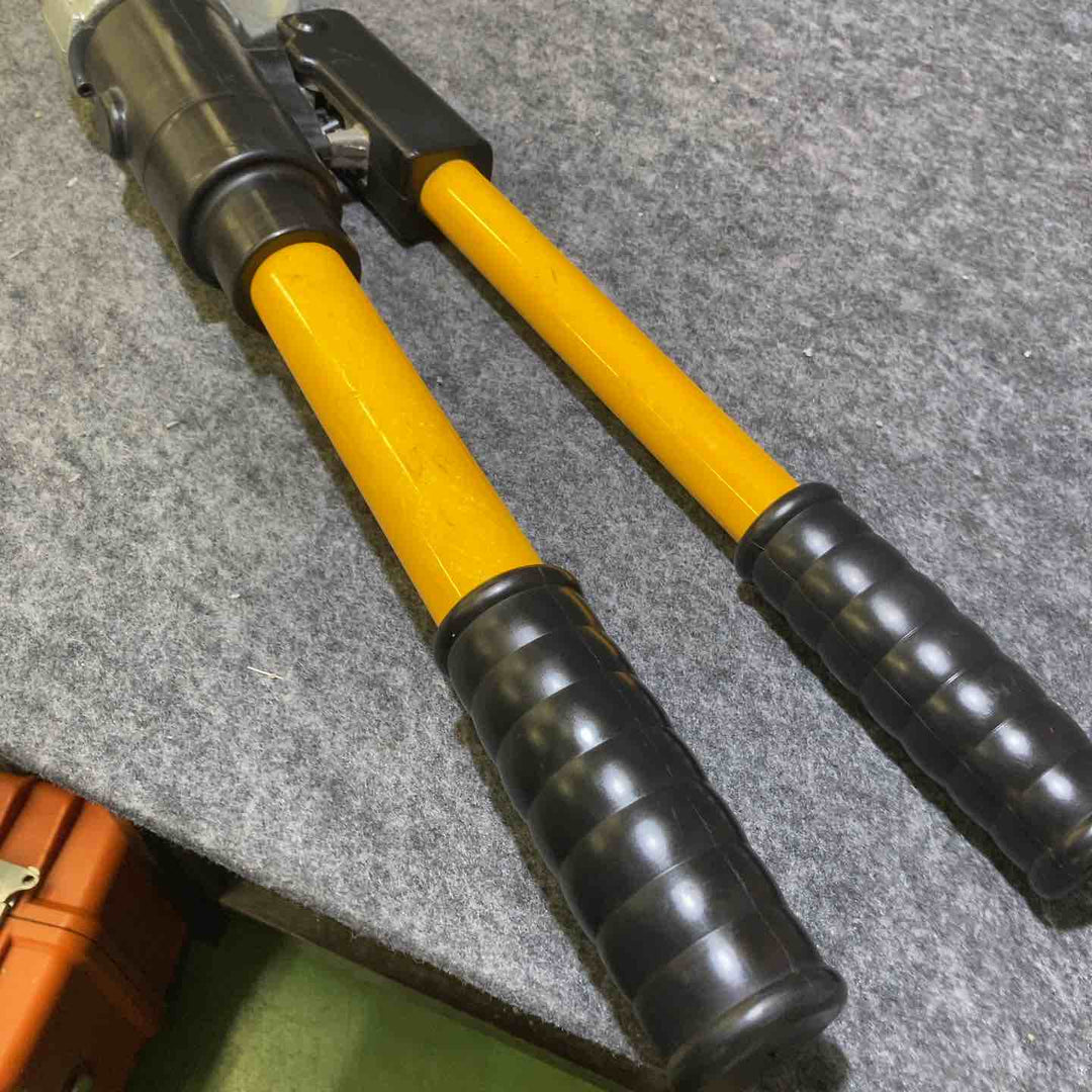 ◇泉精器(IZUMI)  T型手動油圧式圧縮工具 EP-365【桶川店】